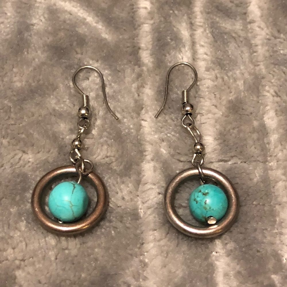 ♥️ Silver Tone Turquoise Color Circle Hoop Earring